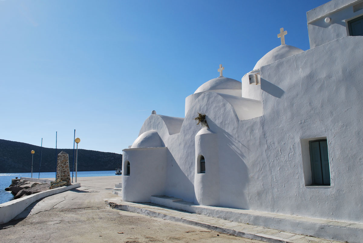 The small monastery of Taxiarches at Vathi Sifnos